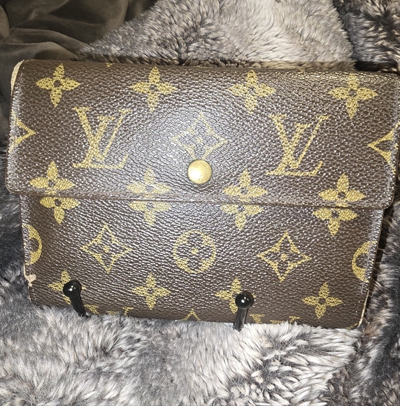 LOUIS VUITTON LV Portefeuille Papier Monogram Tri-Fold Wallet - Picture 1 of 11